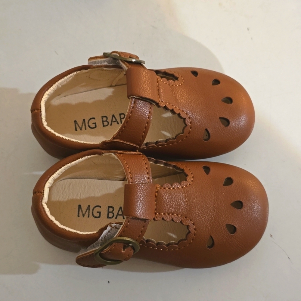 MG Baby Mary Jane Size 21/ 5 Toddlee
